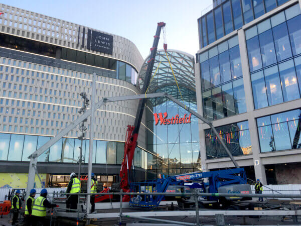 Heavy Lifting in Tight Spaces: How Large Spider Cranes Solve Access Challenges